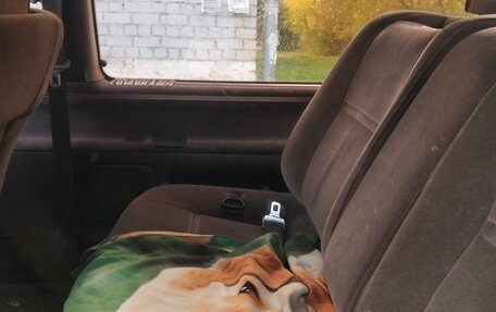 Toyota HiAce H50 H60 H70, 1982 год, 400 000 рублей, 5 фотография