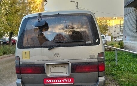 Toyota HiAce H50 H60 H70, 1982 год, 400 000 рублей, 2 фотография