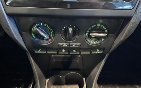 Skoda Rapid I, 2018 год, 1 190 000 рублей, 15 фотография