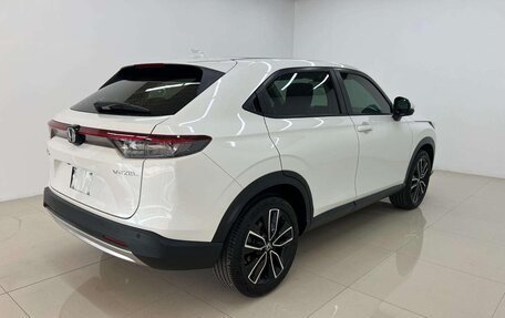 Honda Vezel, 2023 год, 1 902 000 рублей, 6 фотография