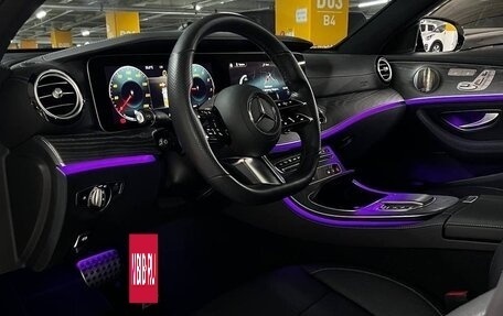 Mercedes-Benz E-Класс, 2022 год, 6 250 000 рублей, 6 фотография