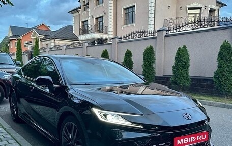 Toyota Camry, 2025 год, 4 049 000 рублей, 3 фотография