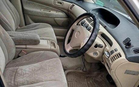 Toyota Vista V30, 2000 год, 300 000 рублей, 8 фотография