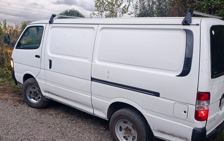 Toyota HiAce H100, 2002 год, 650 000 рублей, 2 фотография