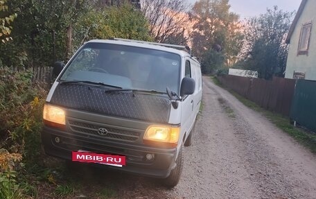 Toyota HiAce H100, 2002 год, 650 000 рублей, 3 фотография