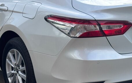 Toyota Camry, 2018 год, 2 680 000 рублей, 9 фотография
