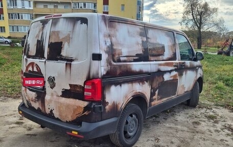 Volkswagen Transporter T6 рестайлинг, 2017 год, 2 480 000 рублей, 4 фотография