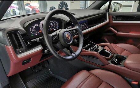 Porsche Cayenne III, 2024 год, 13 990 000 рублей, 9 фотография