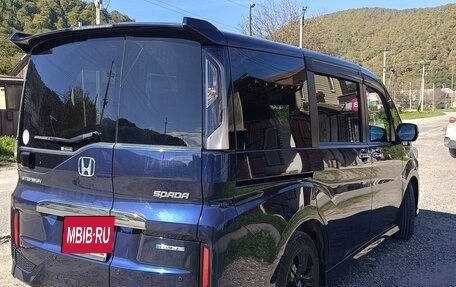 Honda Stepwgn IV рестайлинг, 2019 год, 2 550 000 рублей, 2 фотография