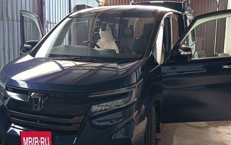Honda Stepwgn IV рестайлинг, 2019 год, 2 550 000 рублей, 7 фотография