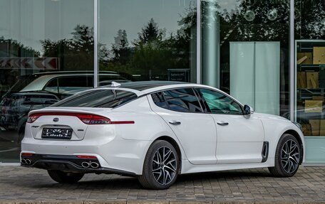 KIA Stinger I, 2021 год, 2 335 000 рублей, 6 фотография