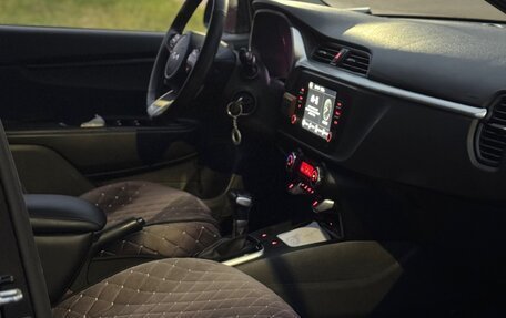 KIA Rio IV, 2021 год, 1 615 000 рублей, 4 фотография