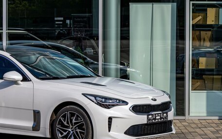 KIA Stinger I, 2021 год, 2 335 000 рублей, 9 фотография