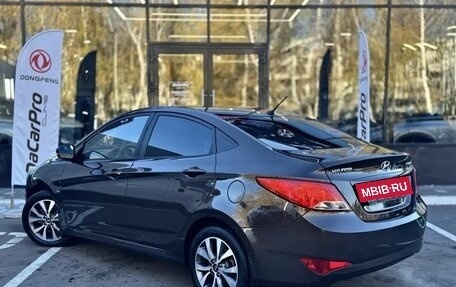Hyundai Solaris II рестайлинг, 2015 год, 1 060 000 рублей, 4 фотография