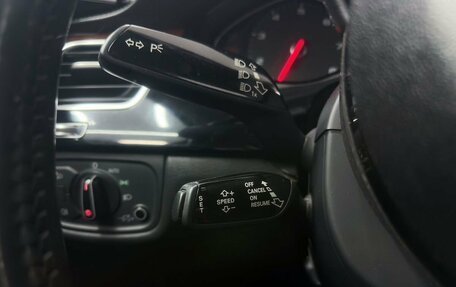 Audi A8, 2013 год, 1 470 000 рублей, 14 фотография