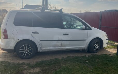 Volkswagen Touran III, 2008 год, 495 000 рублей, 4 фотография