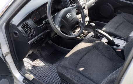 Hyundai Sonata IV рестайлинг, 2005 год, 440 000 рублей, 8 фотография