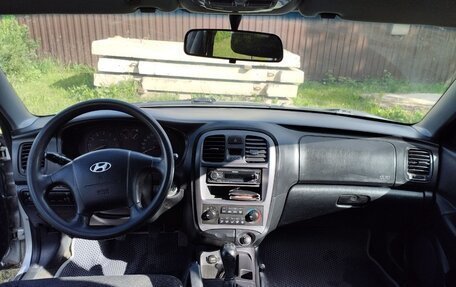 Hyundai Sonata IV рестайлинг, 2005 год, 440 000 рублей, 11 фотография