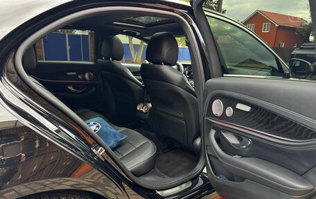 Mercedes-Benz E-Класс, 2022 год, 6 200 000 рублей, 11 фотография