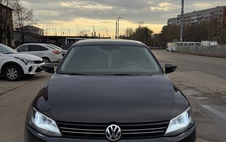 Volkswagen Jetta VII, 2013 год, 1 300 000 рублей, 1 фотография