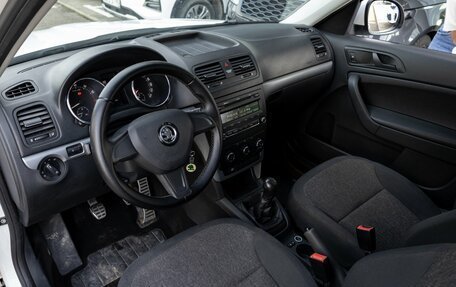 Skoda Yeti I рестайлинг, 2014 год, 1 055 000 рублей, 13 фотография