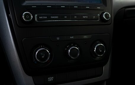 Skoda Yeti I рестайлинг, 2014 год, 1 055 000 рублей, 15 фотография