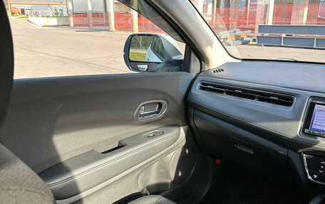 Honda Vezel, 2015 год, 1 250 000 рублей, 31 фотография