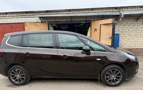 Opel Zafira C рестайлинг, 2014 год, 960 000 рублей, 2 фотография