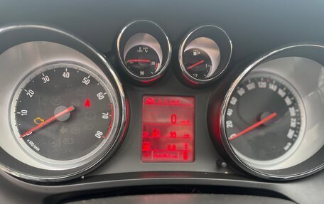 Opel Zafira C рестайлинг, 2014 год, 960 000 рублей, 10 фотография