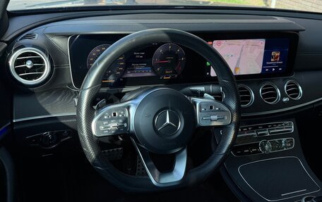 Mercedes-Benz E-Класс, 2019 год, 3 290 000 рублей, 6 фотография