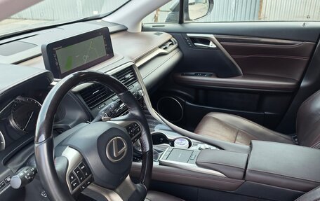 Lexus RX IV рестайлинг, 2019 год, 3 900 000 рублей, 7 фотография