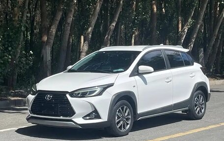 Toyota Yaris XP150 рестайлинг, 2023 год, 1 004 888 рублей, 1 фотография