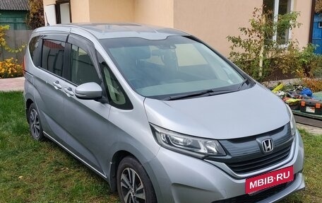 Honda Freed II, 2016 год, 1 290 000 рублей, 1 фотография