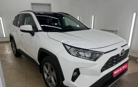 Toyota RAV4, 2021 год, 3 777 000 рублей, 1 фотография