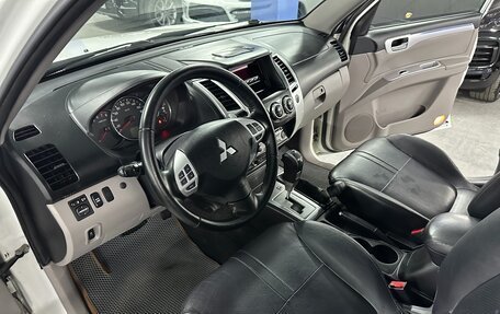 Mitsubishi Pajero Sport II рестайлинг, 2012 год, 1 595 000 рублей, 10 фотография