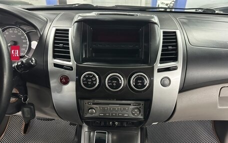 Mitsubishi Pajero Sport II рестайлинг, 2012 год, 1 595 000 рублей, 12 фотография