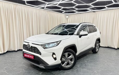 Toyota RAV4, 2019 год, 3 249 900 рублей, 1 фотография