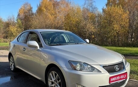 Lexus IS II рестайлинг 2, 2006 год, 1 050 000 рублей, 1 фотография