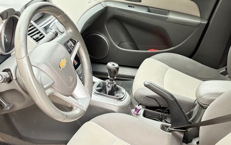 Chevrolet Cruze II, 2010 год, 500 000 рублей, 5 фотография