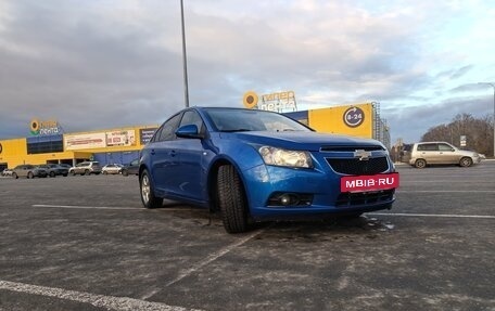 Chevrolet Cruze II, 2011 год, 720 000 рублей, 2 фотография