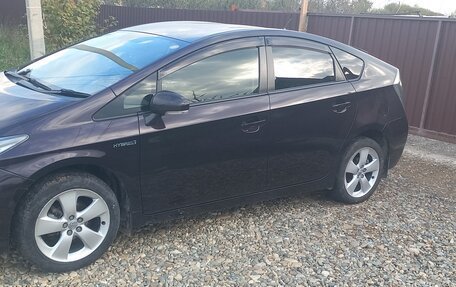 Toyota Prius, 2014 год, 1 399 000 рублей, 1 фотография