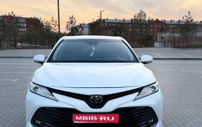 Toyota Camry, 2018 год, 3 150 000 рублей, 1 фотография