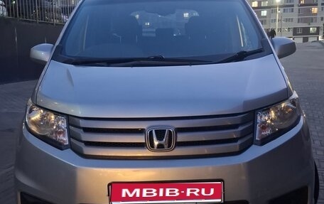 Honda Freed I, 2013 год, 1 129 000 рублей, 1 фотография