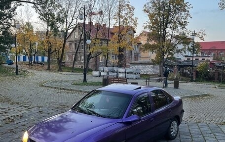 Opel Vectra B рестайлинг, 1996 год, 140 000 рублей, 1 фотография