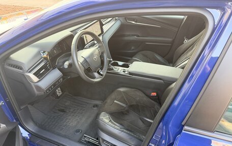 Toyota Camry, 2024 год, 6 500 000 рублей, 14 фотография