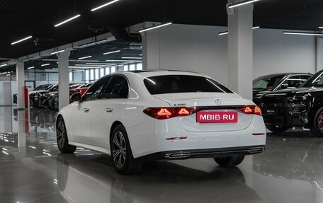 Mercedes-Benz E-Класс, 2024 год, 5 800 000 рублей, 4 фотография