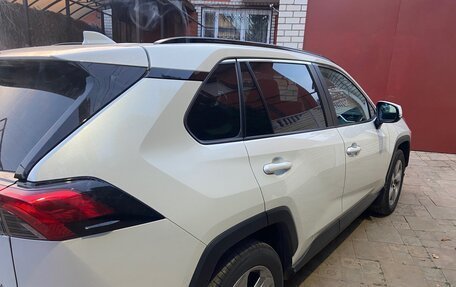 Toyota RAV4, 2020 год, 3 410 000 рублей, 6 фотография