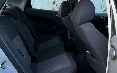 SEAT Ibiza IV рестайлинг, 2012 год, 860 000 рублей, 8 фотография