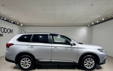 Mitsubishi Outlander III рестайлинг 3, 2015 год, 1 549 000 рублей, 6 фотография