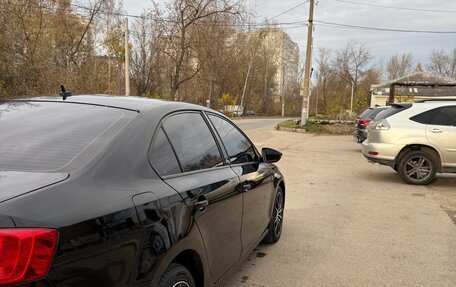 Volkswagen Jetta VII, 2013 год, 1 300 000 рублей, 6 фотография